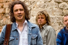 henryk - "Stöcke & Steine"